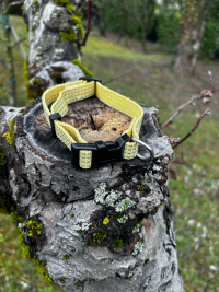 Collier tissus jaune 24 - 39cm