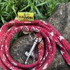 Laisse en tissu rouge