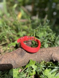 Collier tissu rouge 22-28cm